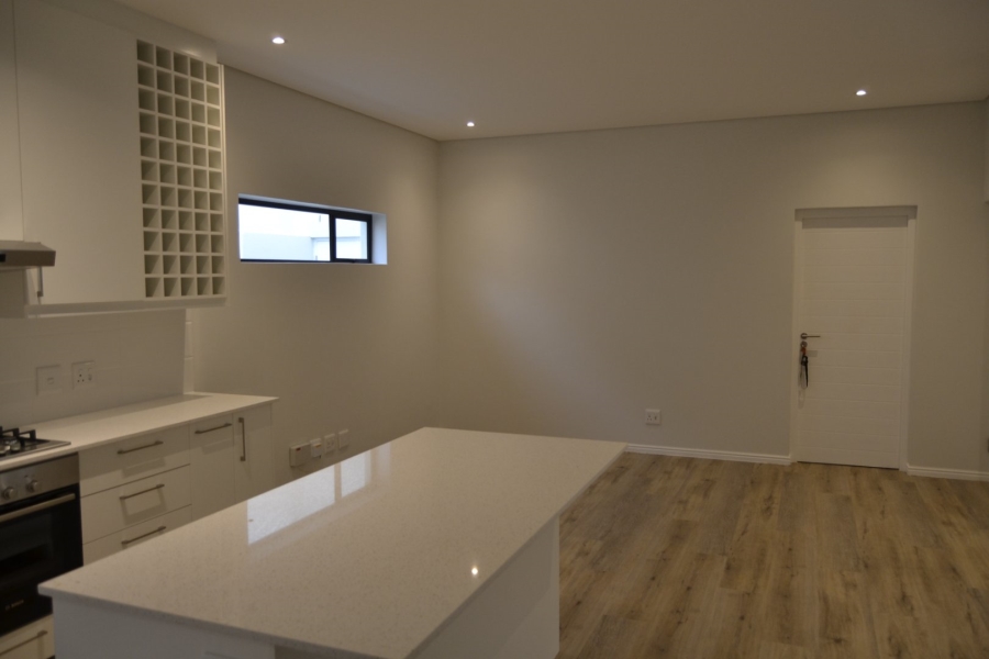 3 Bedroom Property for Sale in Somerset Lakes Western Cape